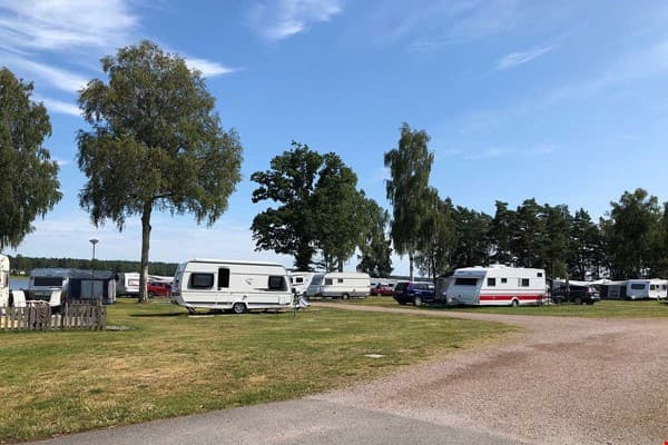 Campingpladser ved søen - billede 1